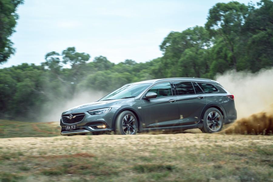  Holden Calais V Tourer (ZB) 2018 года  (фото 4 из 42)